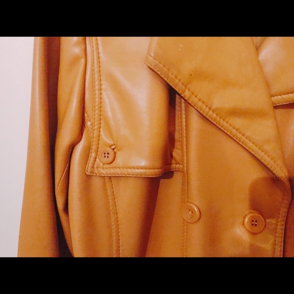 Leather coat - Picture 4 of 6